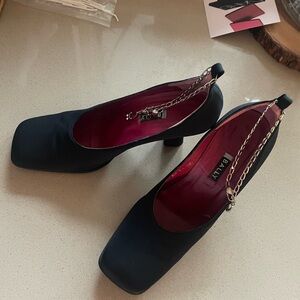 Bally Women's Black Heels with Chain Detail at ankles 7.5 Vintage Treasure